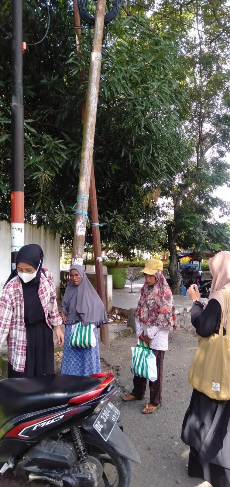 Prodi perbankan syariah berbagi di ramadhan 2022