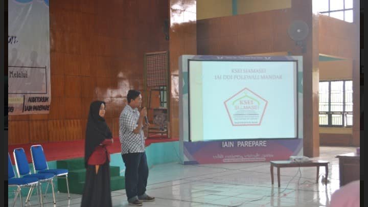 MAHASISWA-pemateri-FGD-di-pare-pare2-3
